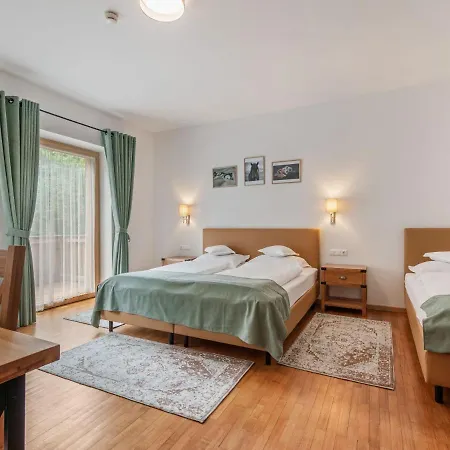 Beautiful, Very Spacious Holiday In The Hohe Tauern National Park In Carinthia Rangersdorf